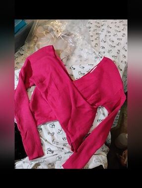 Active USA Hot Pink Wrap Crop Top Medium